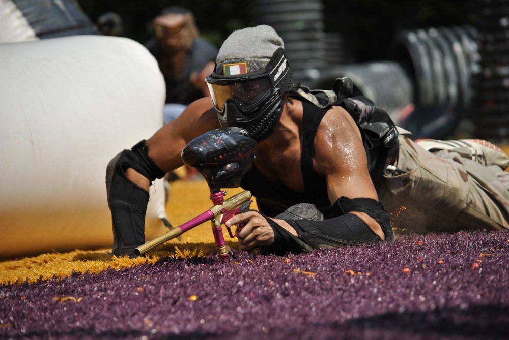 Una partita di paintball nel bosco di Park Attack